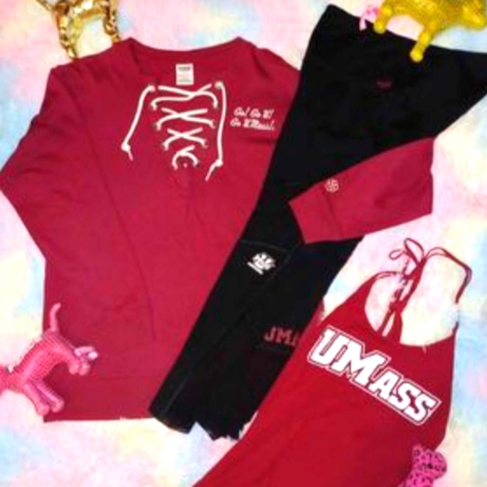 VS PINK UMASS 3PCS OUTFIT SUPER CUTE